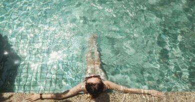 Jak ochránit bazén přes zimu: jednoduchý trik s PET lahvemi a vhodná chemie