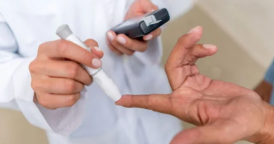 Jak správně měřit krevní cukr glukometrem (bez chyb a nervů)